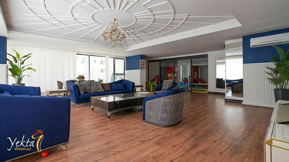 Stylish In Yekta Royal Club Apartment *